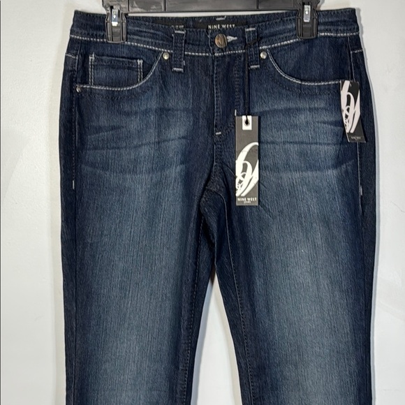 Nine West Jeans Blue Dark Wash Boot Cut w/ Back Pocket Bling in Size 6/28 NWT - Picture 3 of 13